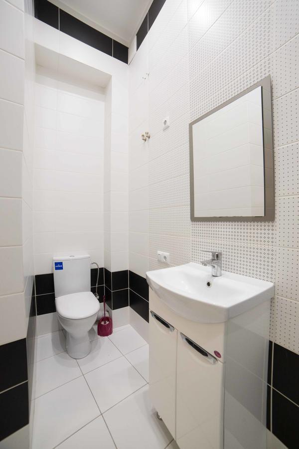 Chornovola 11 Apartment Lviv Centre Ngoại thất bức ảnh