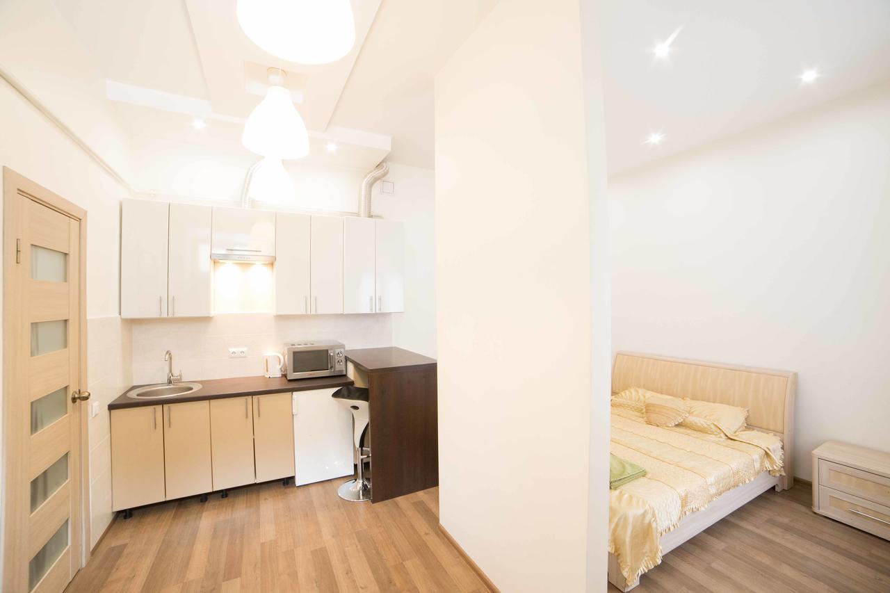 Chornovola 11 Apartment Lviv Centre Ngoại thất bức ảnh